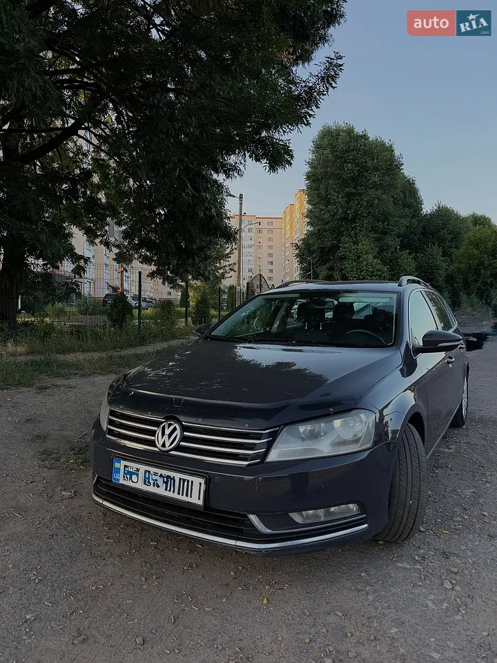 2011 Volkswagen Passat - мініатюра 31