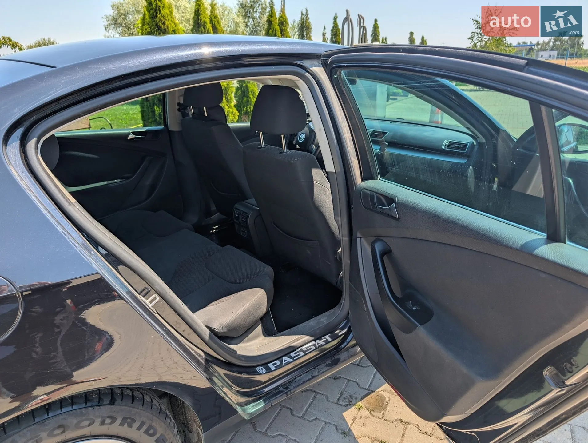 2010 Volkswagen Passat - мініатюра 11