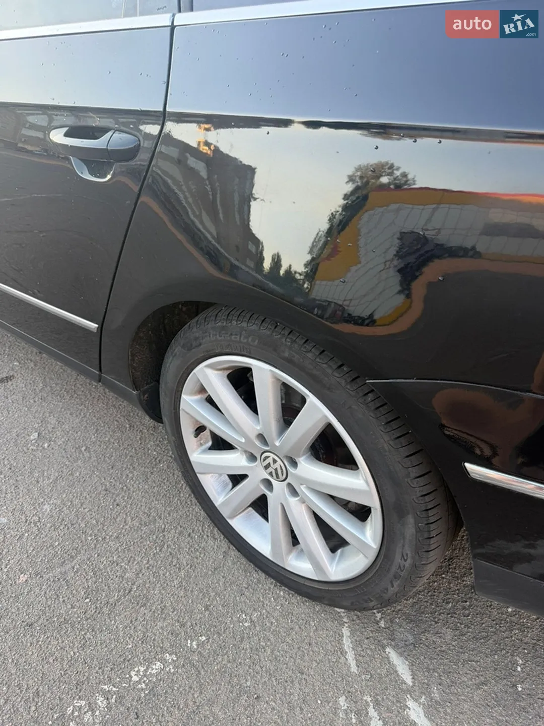 2010 Volkswagen Passat - мініатюра 4