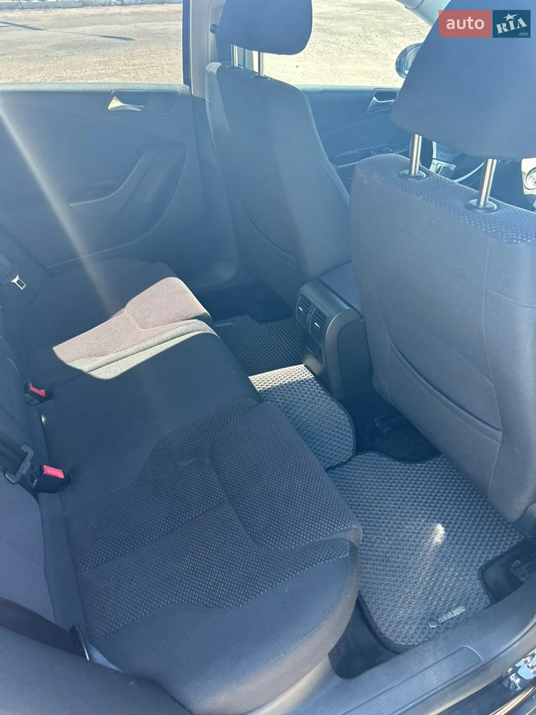 2010 Volkswagen Passat - мініатюра 8