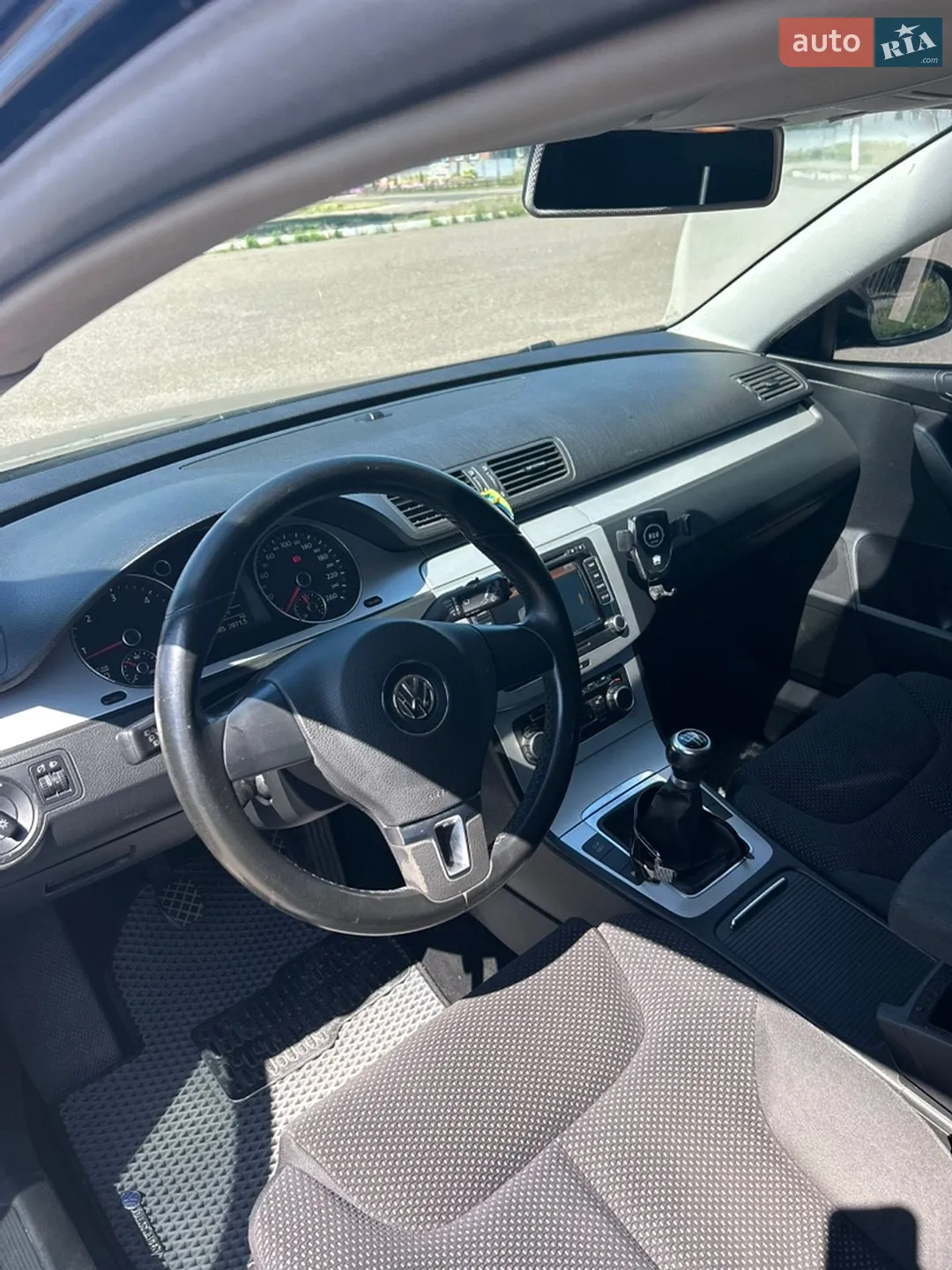 2010 Volkswagen Passat - мініатюра 10