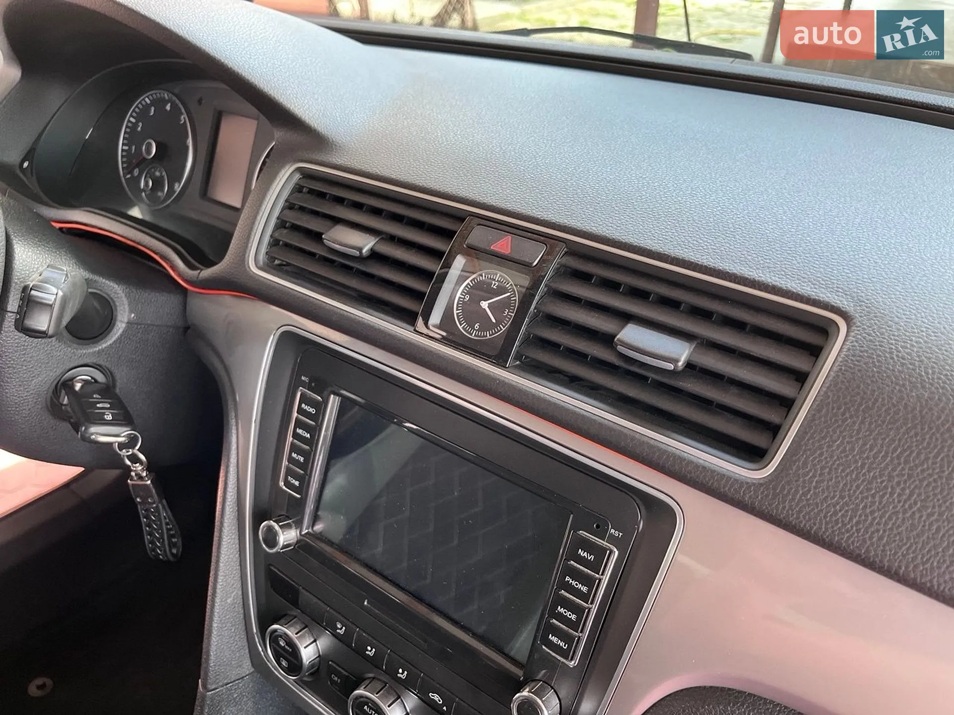 2012 Volkswagen Passat - мініатюра 26