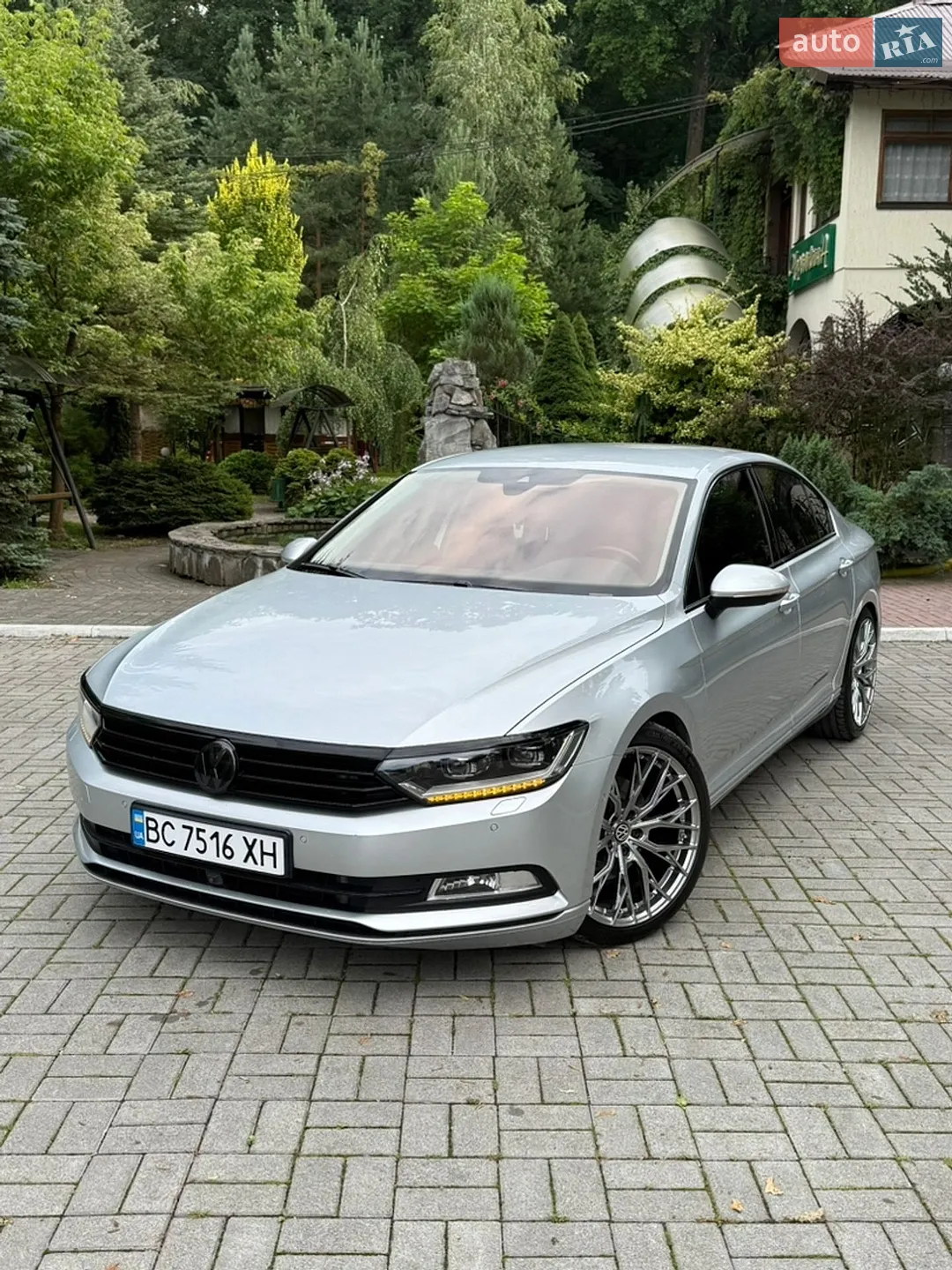 2016 Volkswagen Passat - мініатюра 2