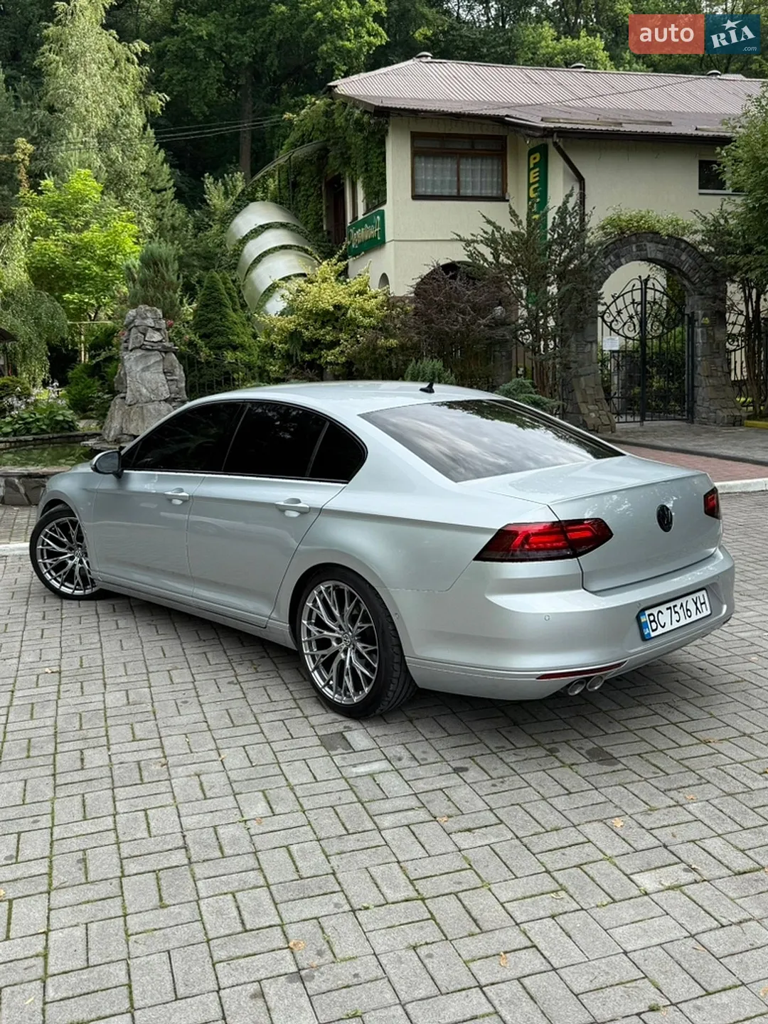 2016 Volkswagen Passat - мініатюра 6