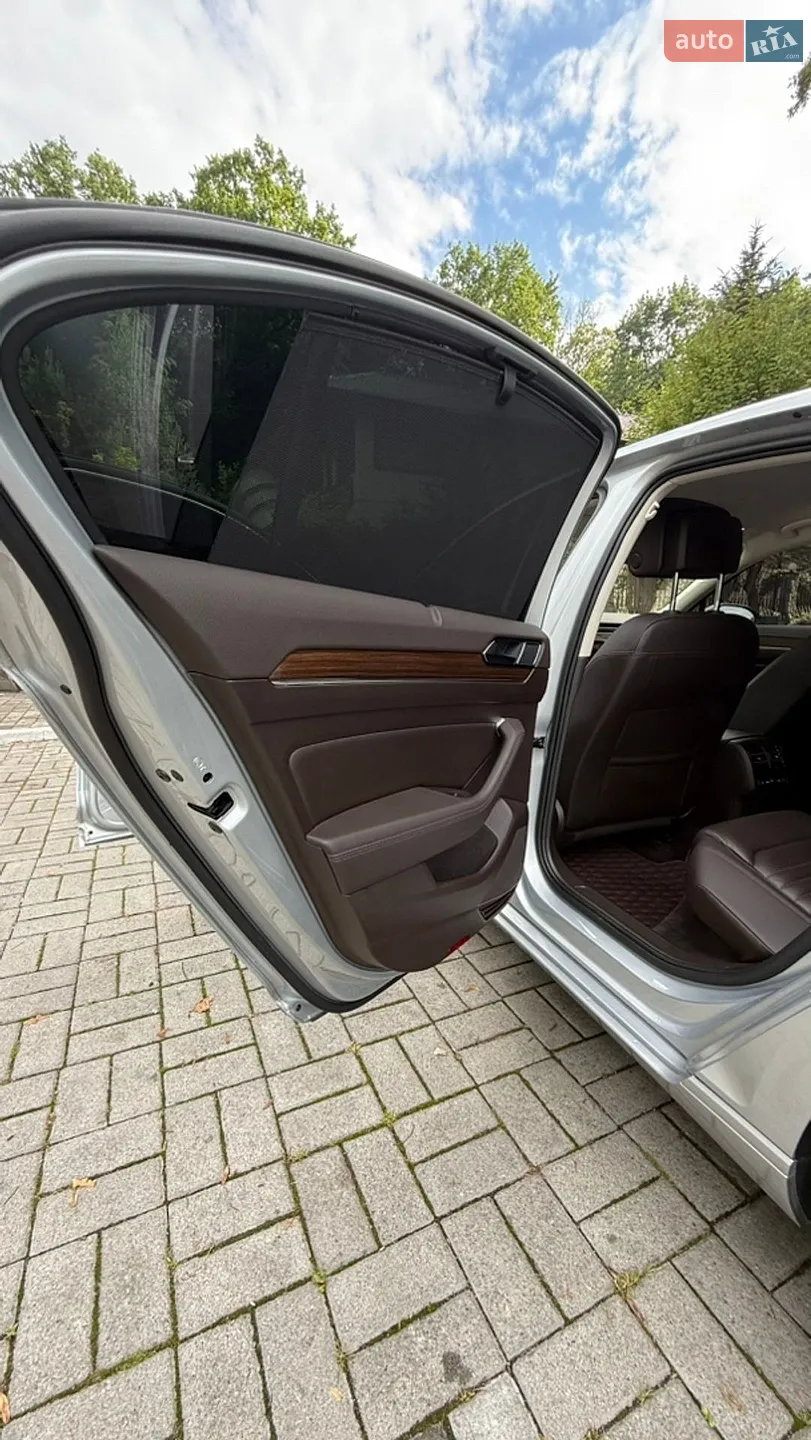 2016 Volkswagen Passat - мініатюра 17
