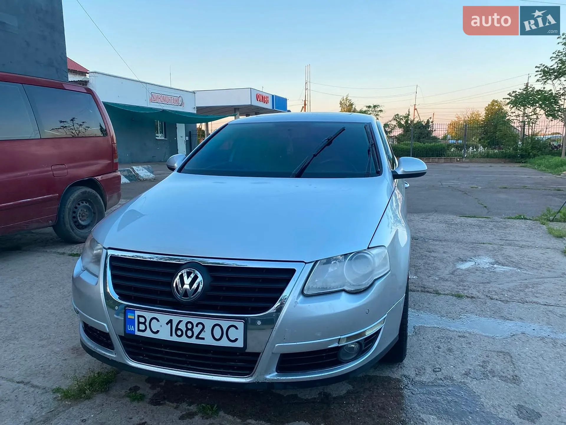 2010 Volkswagen Passat - мініатюра 4