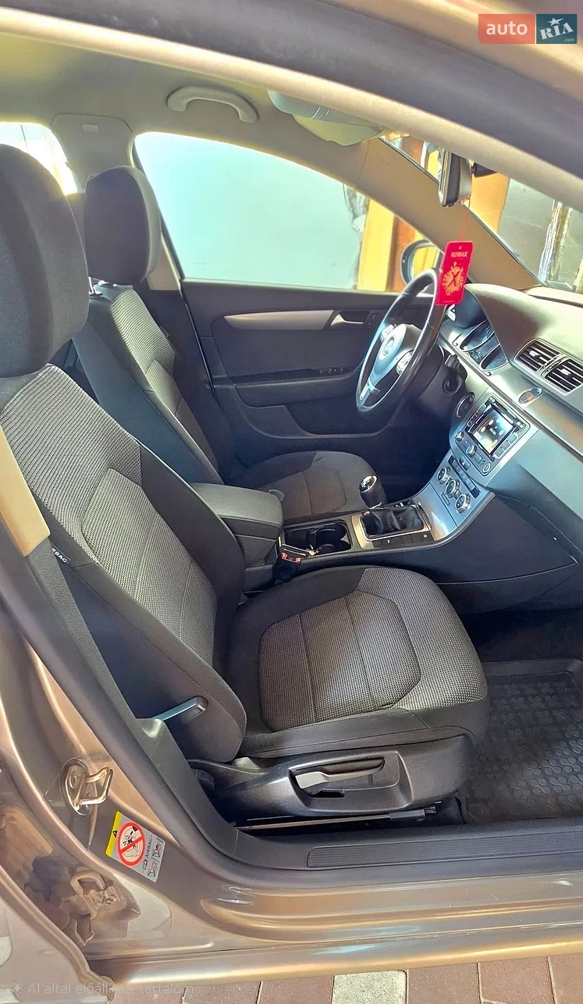2013 Volkswagen Passat - мініатюра 16