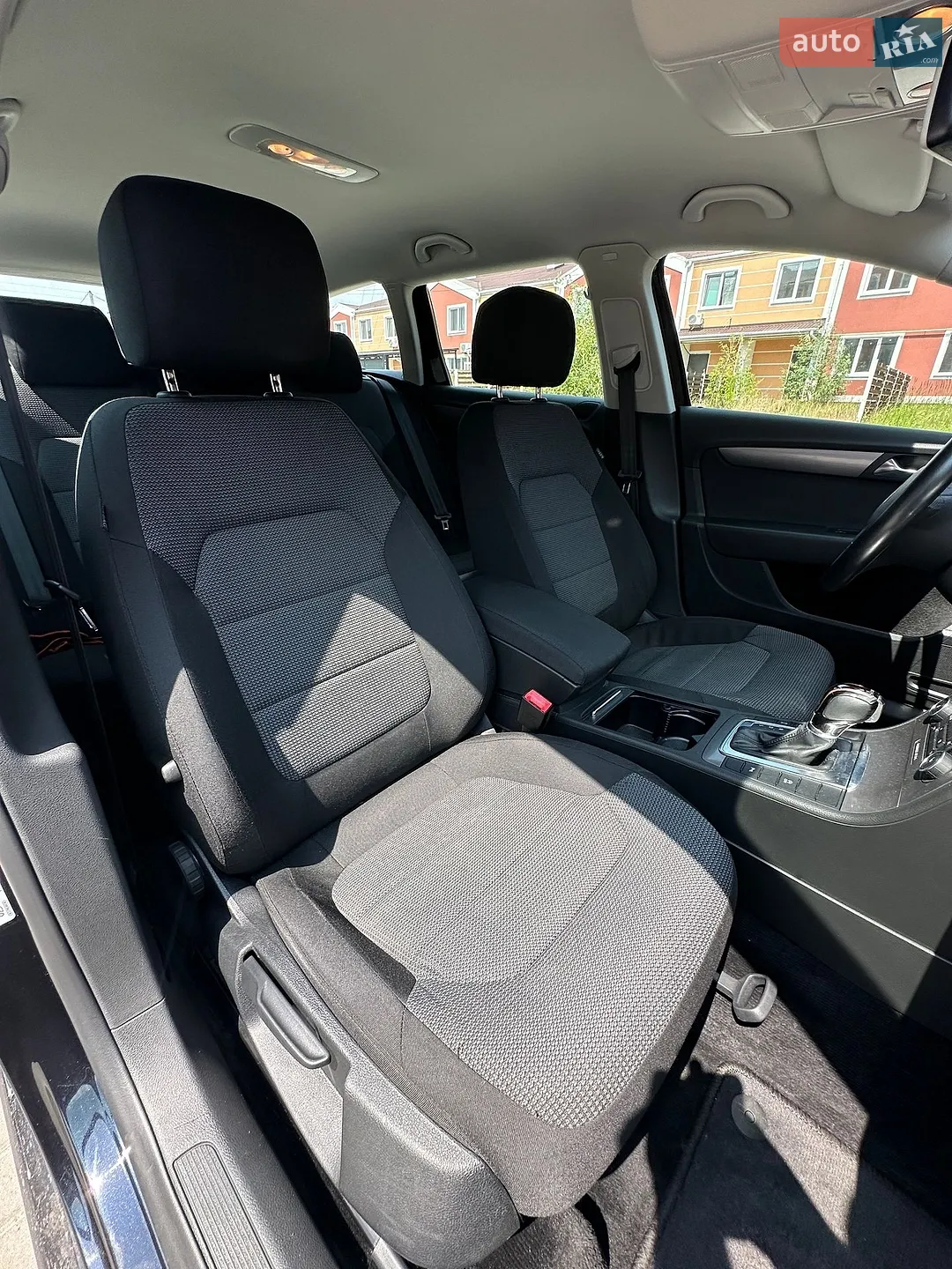 2010 Volkswagen Passat - мініатюра 21