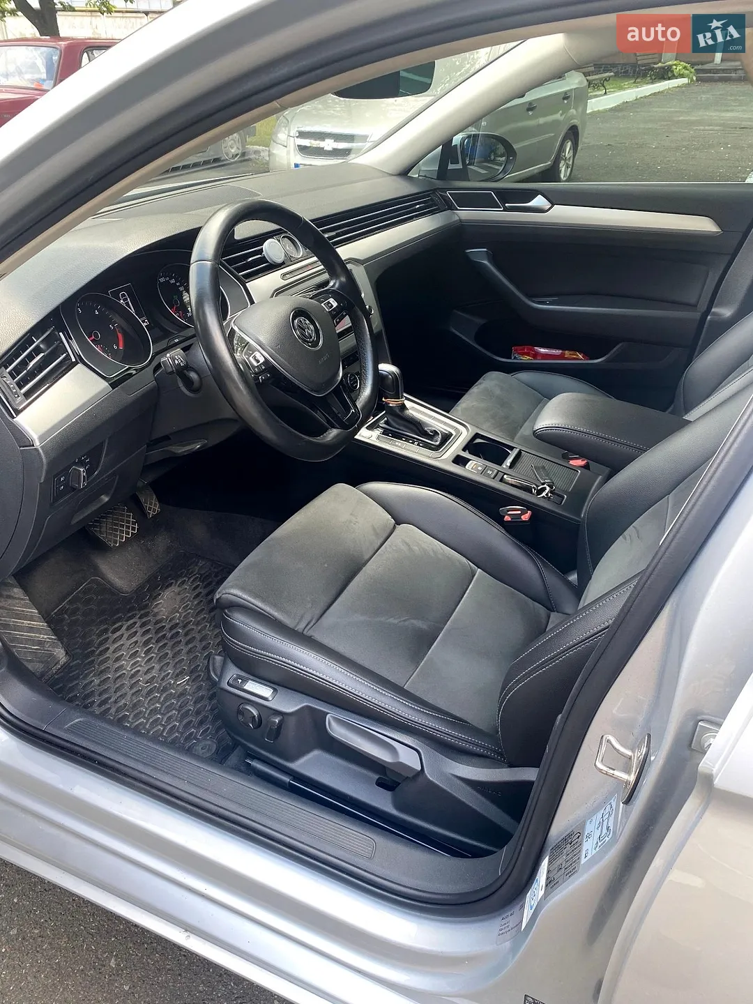2016 Volkswagen Passat - мініатюра 16
