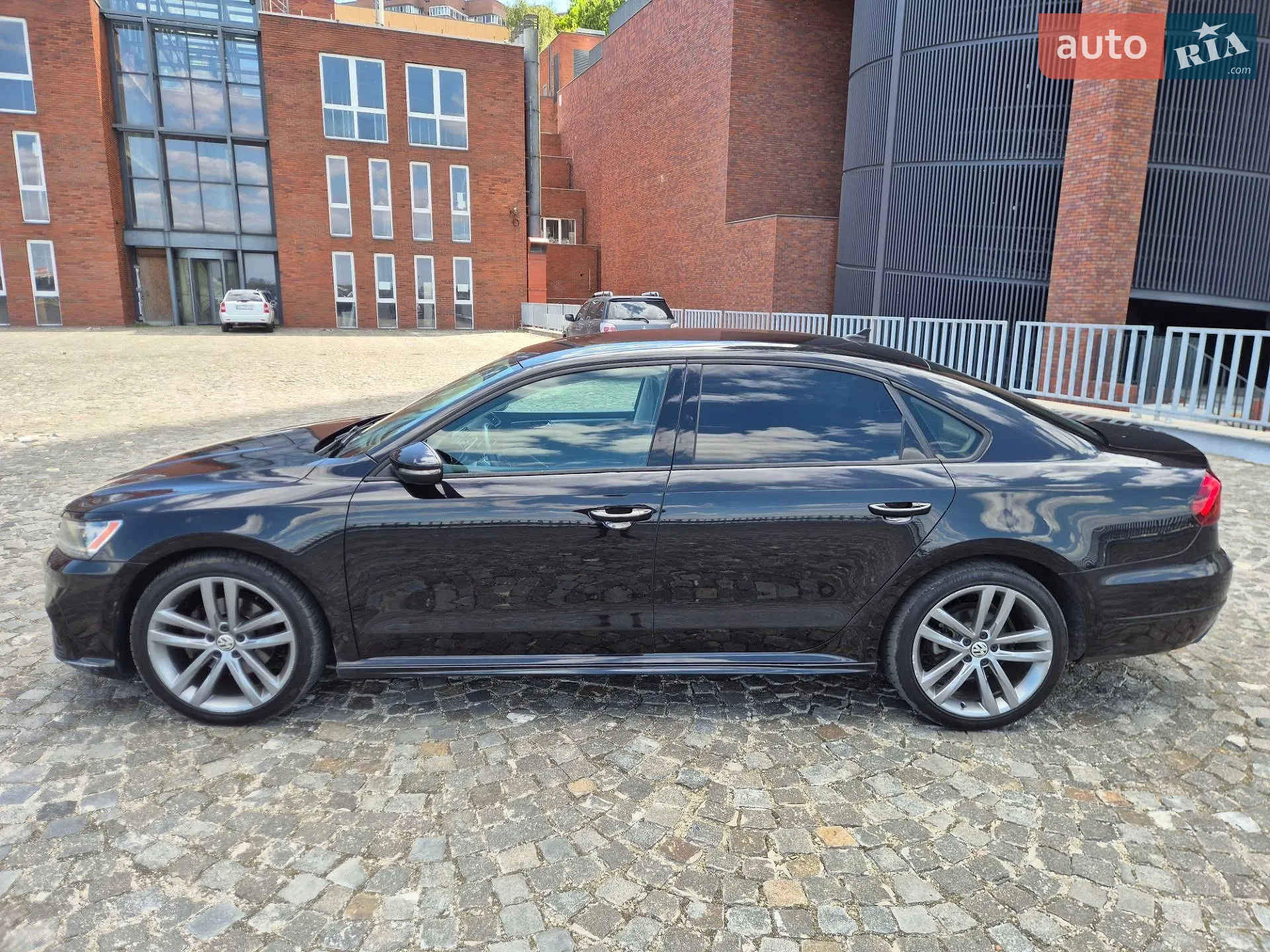 2018 Volkswagen Passat - мініатюра 2