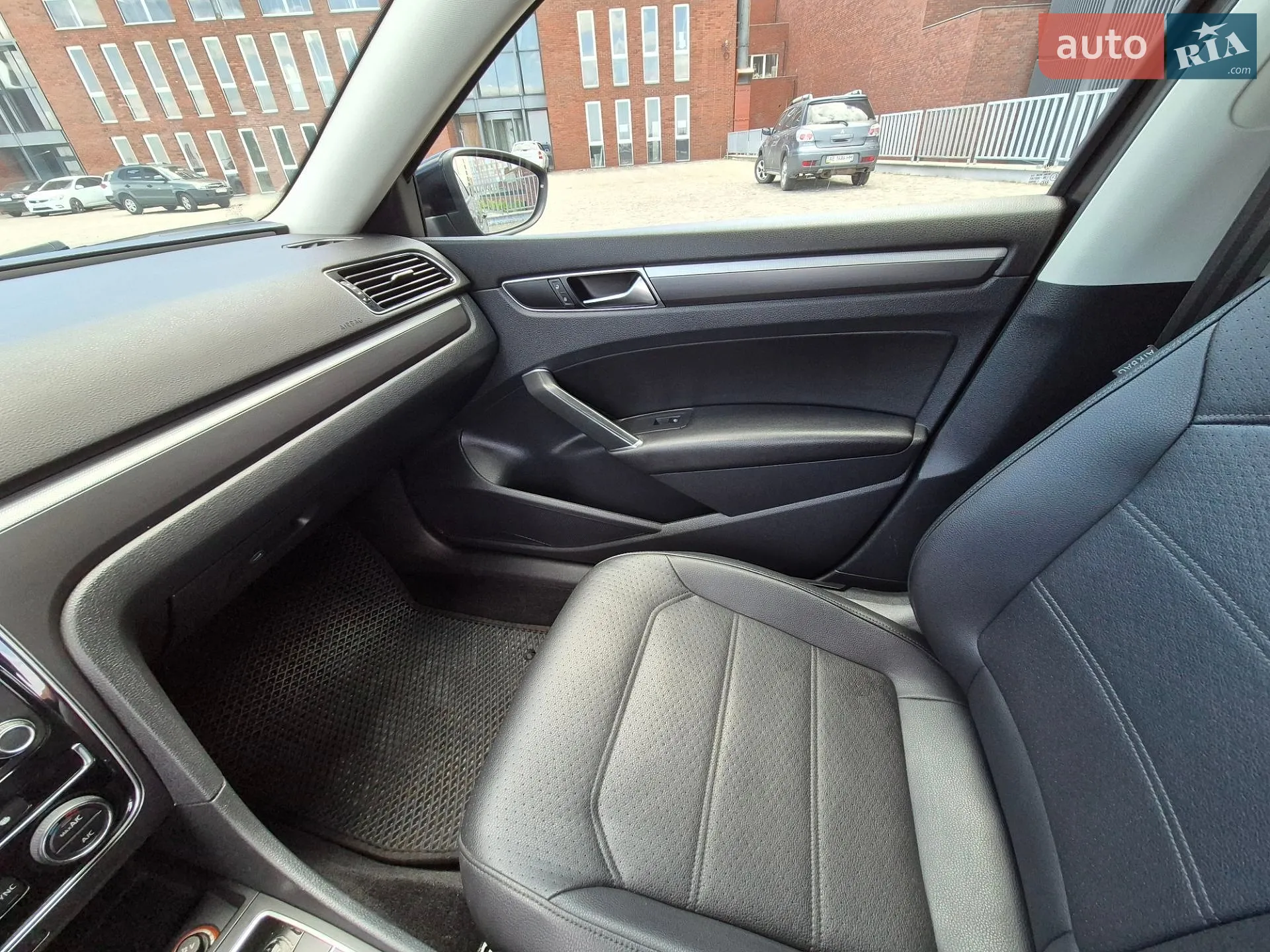 2018 Volkswagen Passat - мініатюра 11