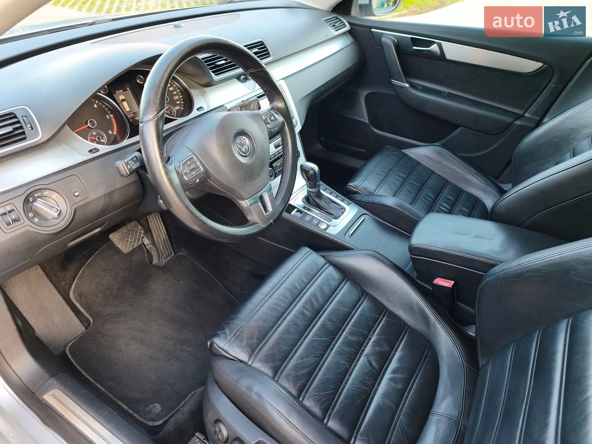 2011 Volkswagen Passat - мініатюра 28