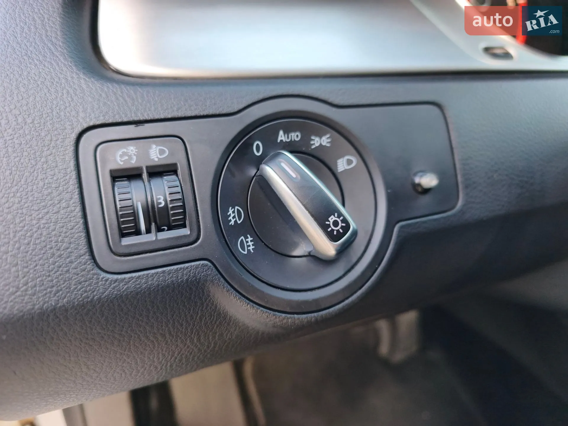 2011 Volkswagen Passat - мініатюра 35