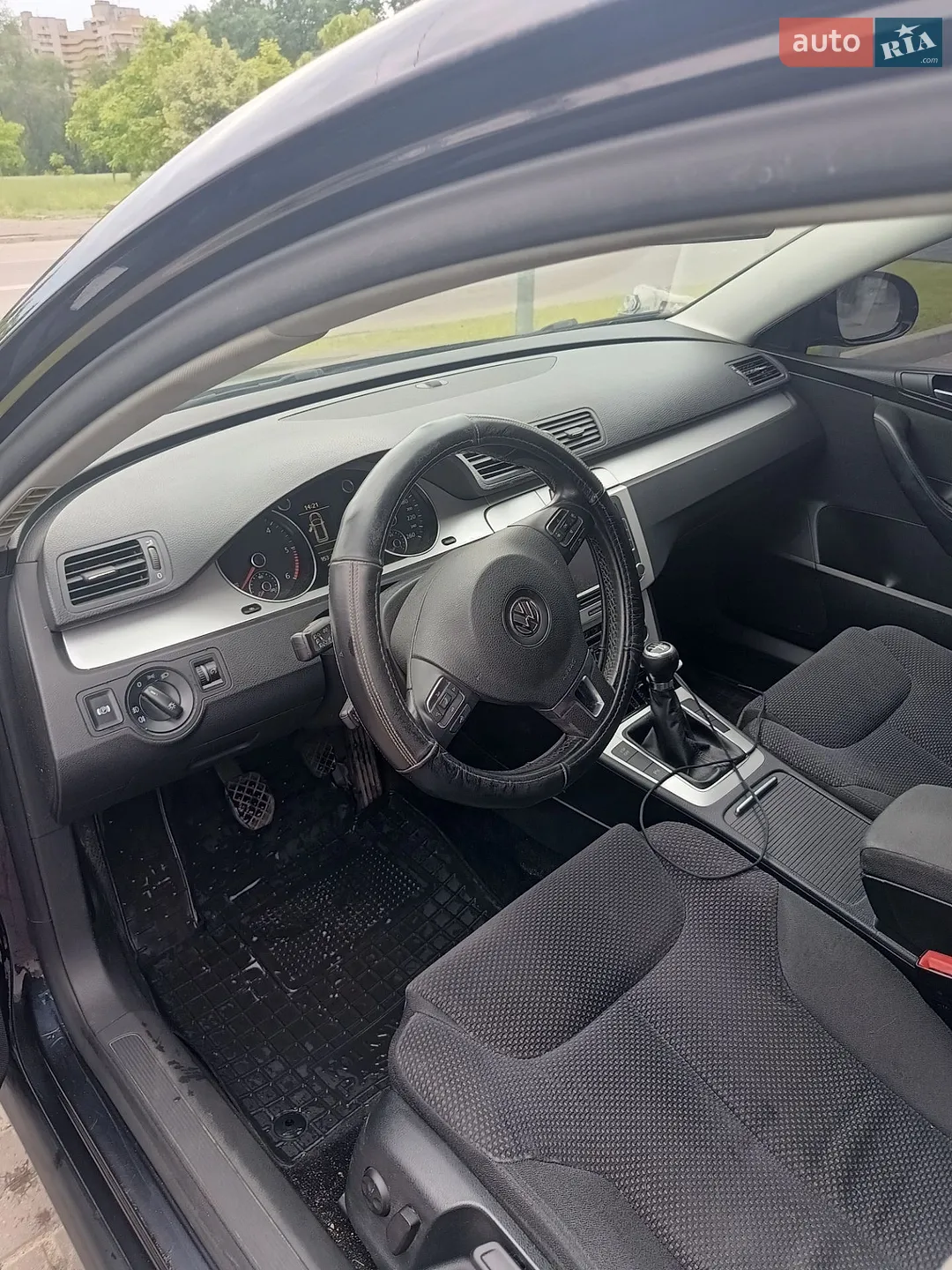 2010 Volkswagen Passat - мініатюра 3