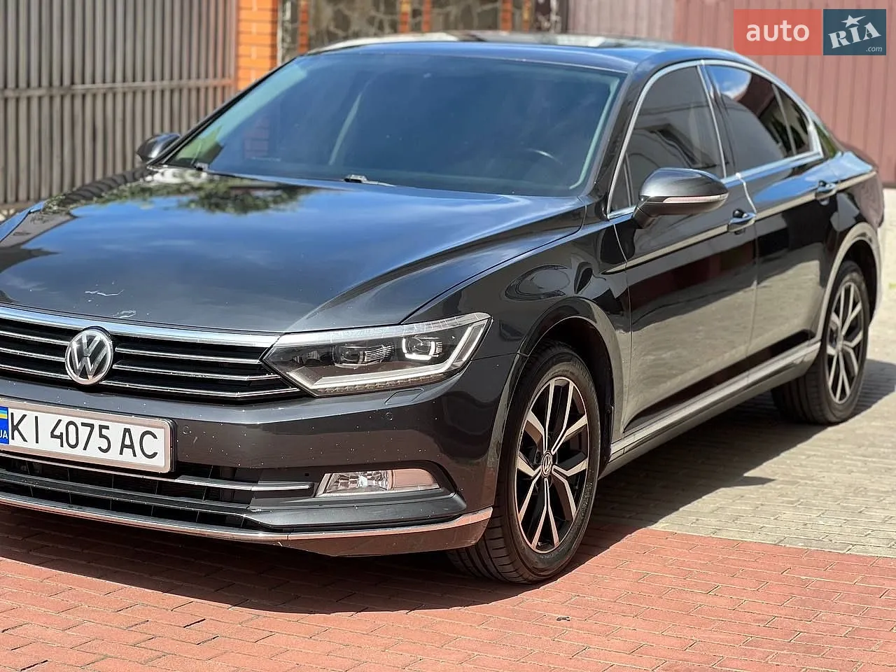 2018 Volkswagen Passat - фото 1