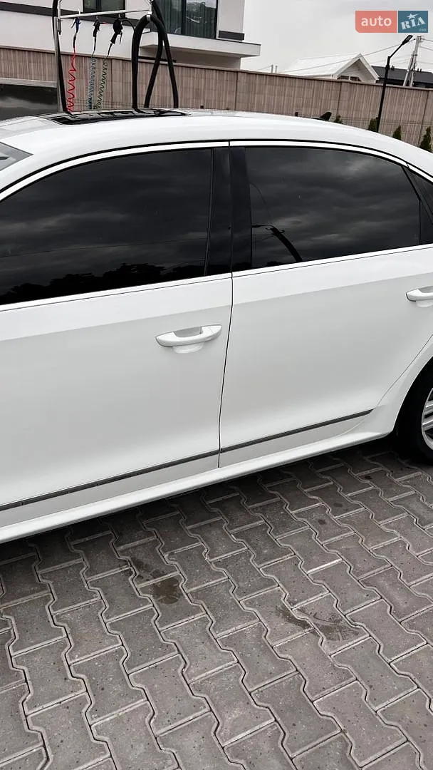 2016 Volkswagen Passat - мініатюра 11