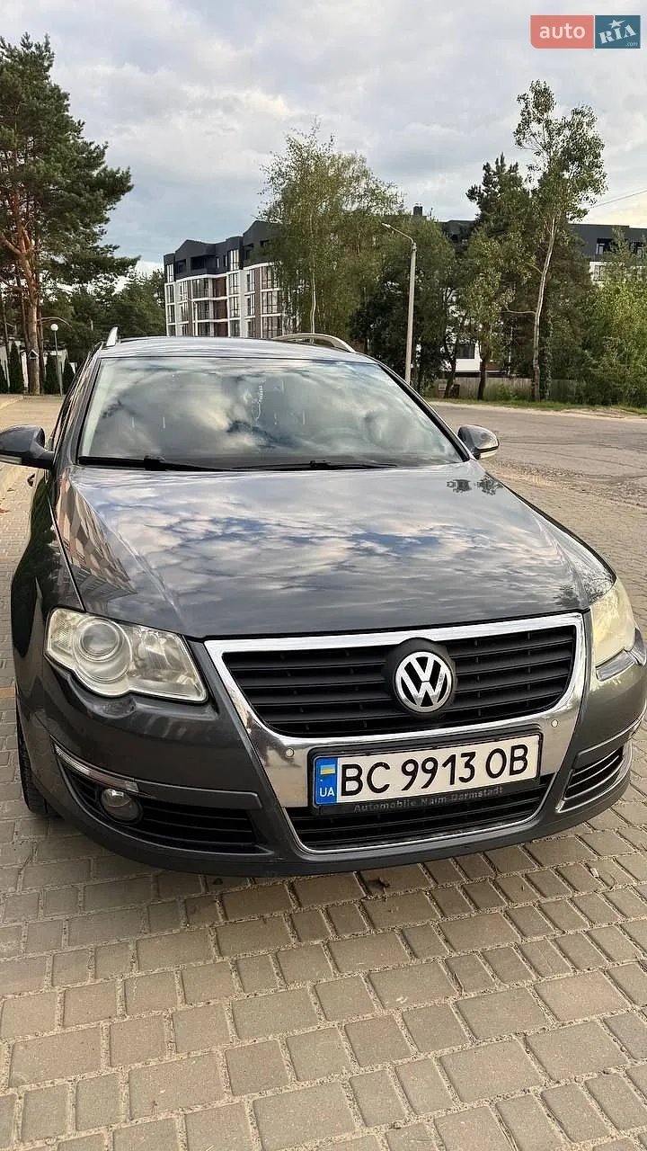 2010 Volkswagen Passat - мініатюра 19