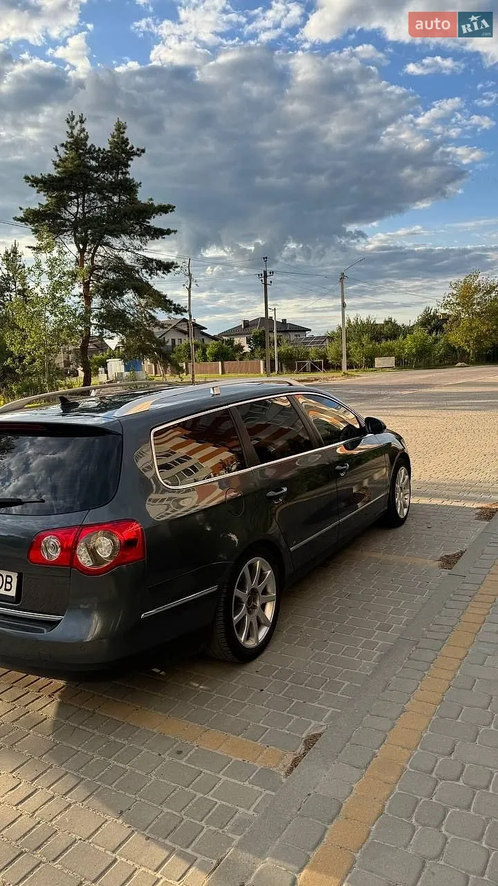 2010 Volkswagen Passat - мініатюра 12
