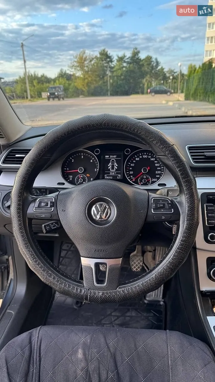 2010 Volkswagen Passat - мініатюра 29