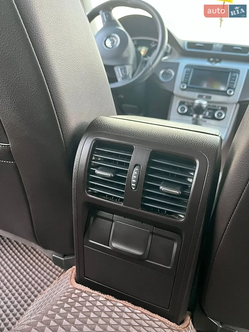 2011 Volkswagen Passat - мініатюра 27