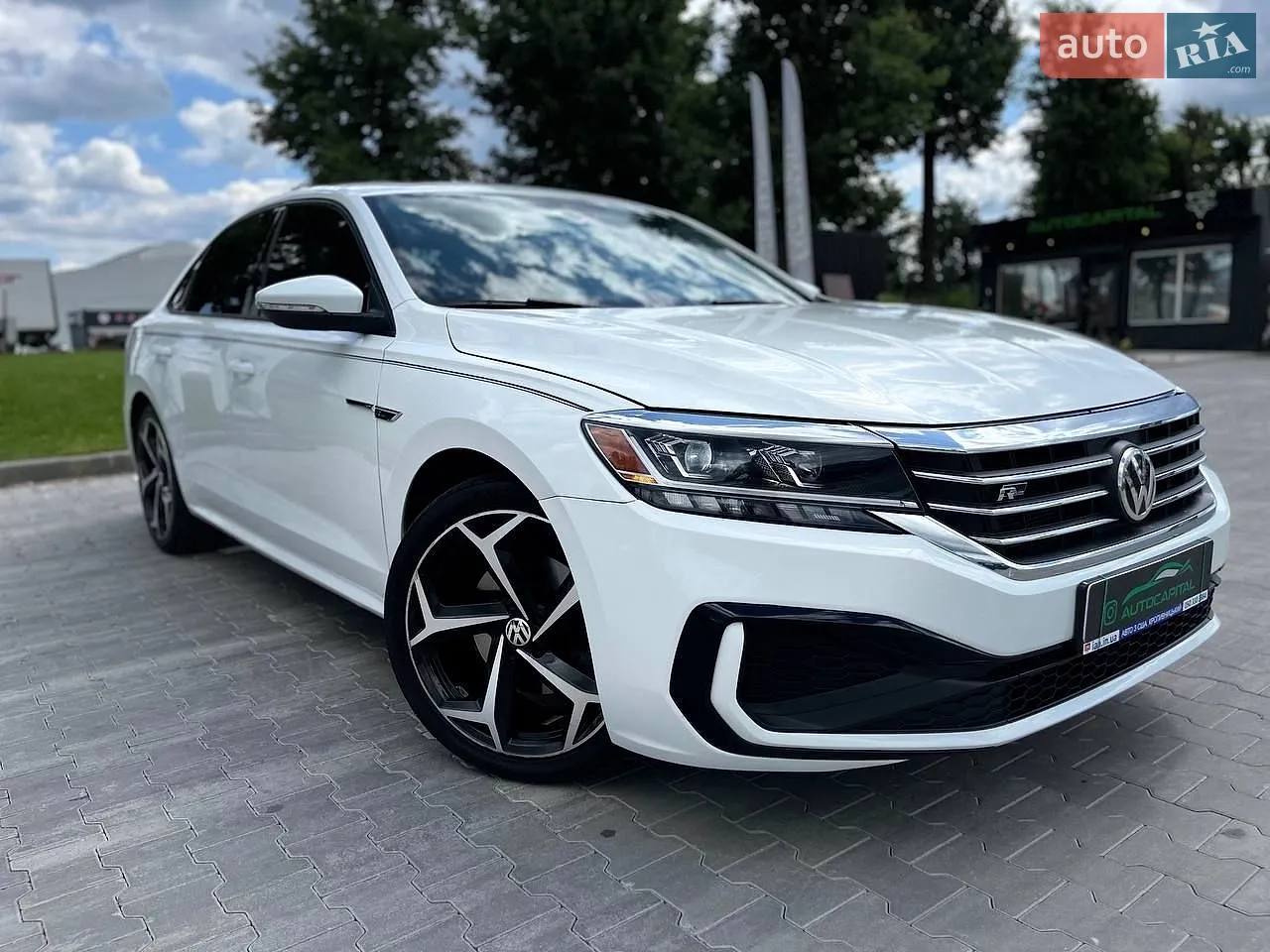 2020 Volkswagen Passat - мініатюра 2