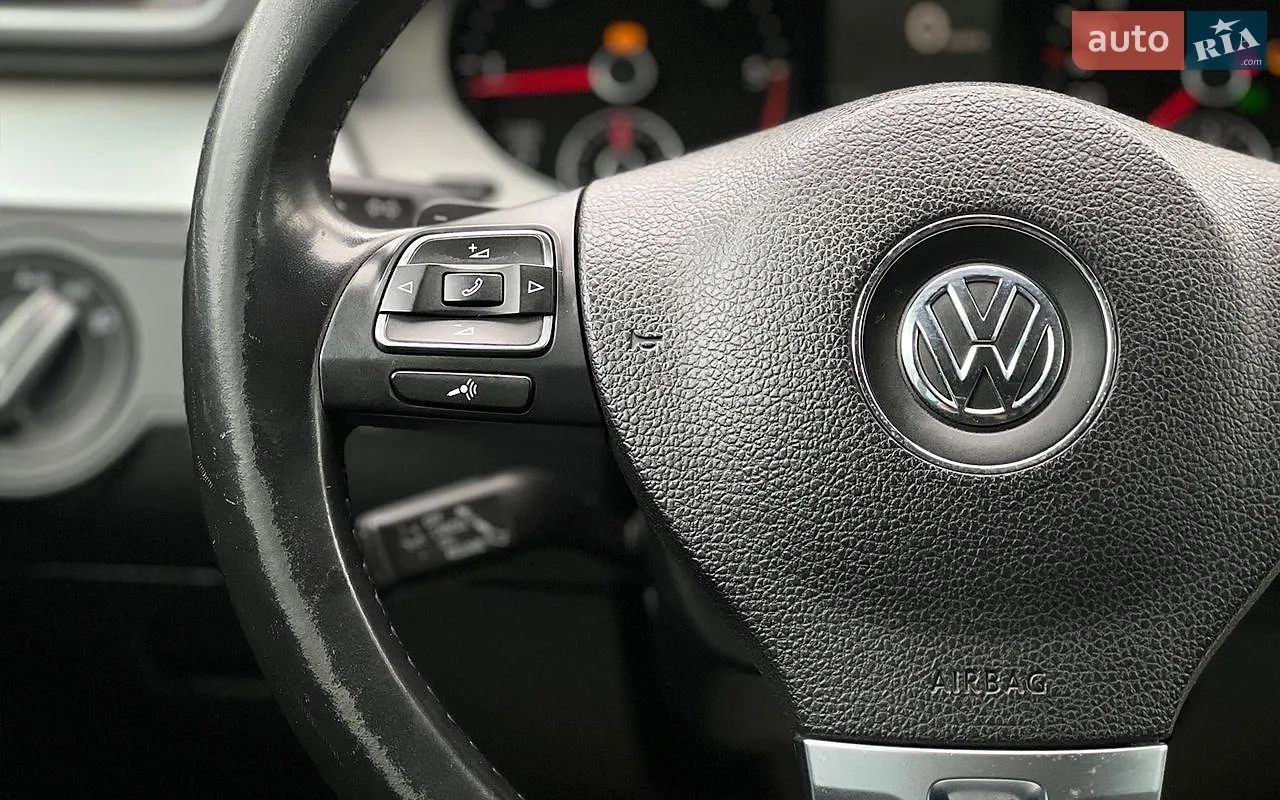 2012 Volkswagen Passat - мініатюра 11