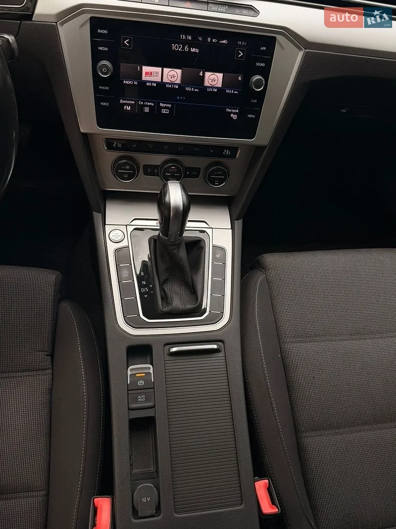2018 Volkswagen Passat - мініатюра 9