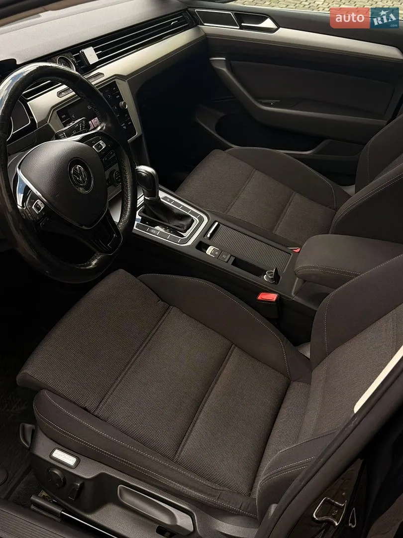 2018 Volkswagen Passat - мініатюра 33