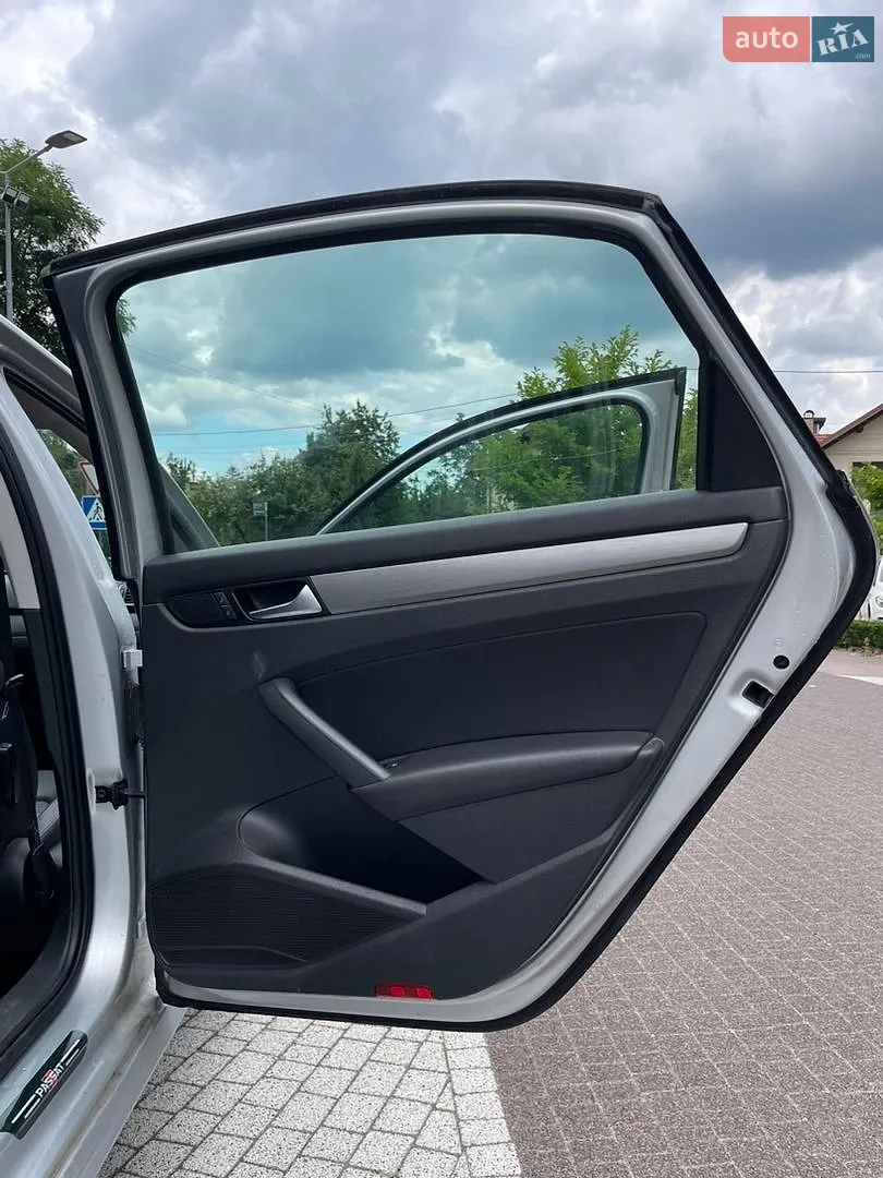 2014 Volkswagen Passat - мініатюра 33