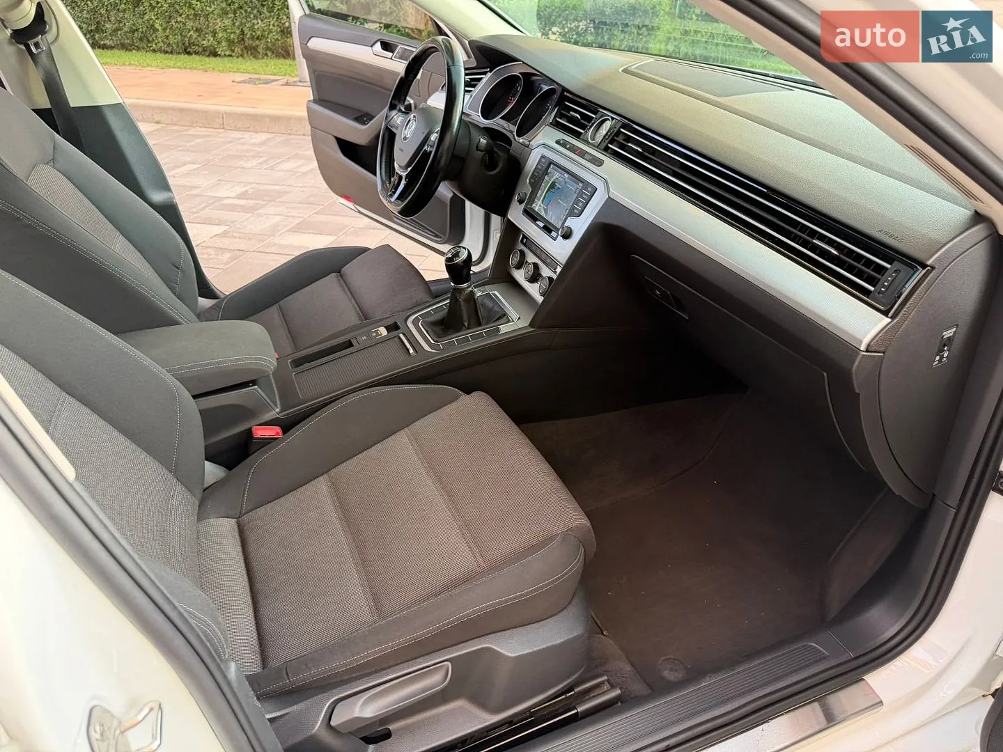 2015 Volkswagen Passat - мініатюра 28