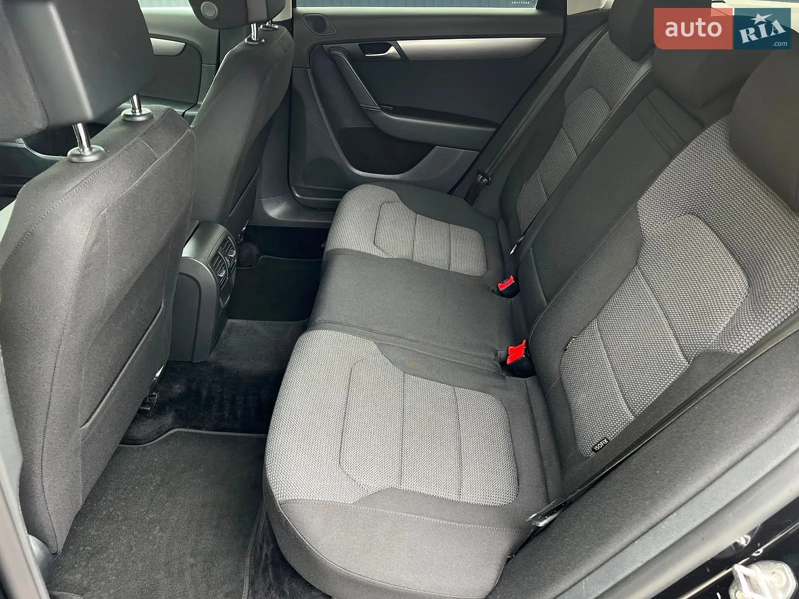 2013 Volkswagen Passat - мініатюра 105