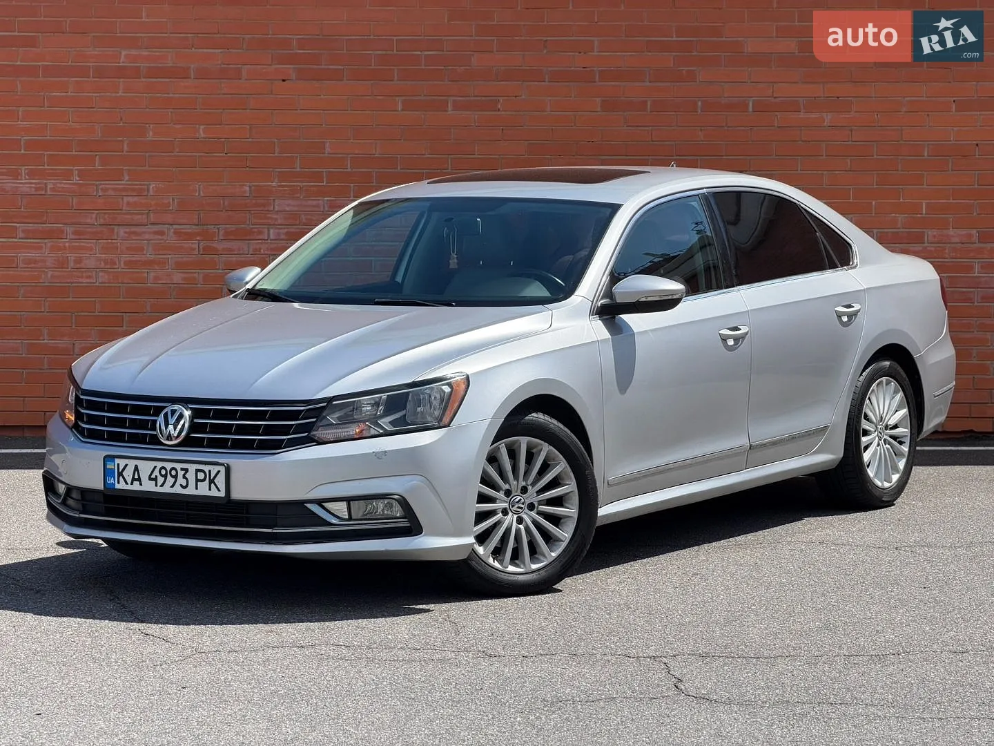 2016 Volkswagen Passat - фото 1