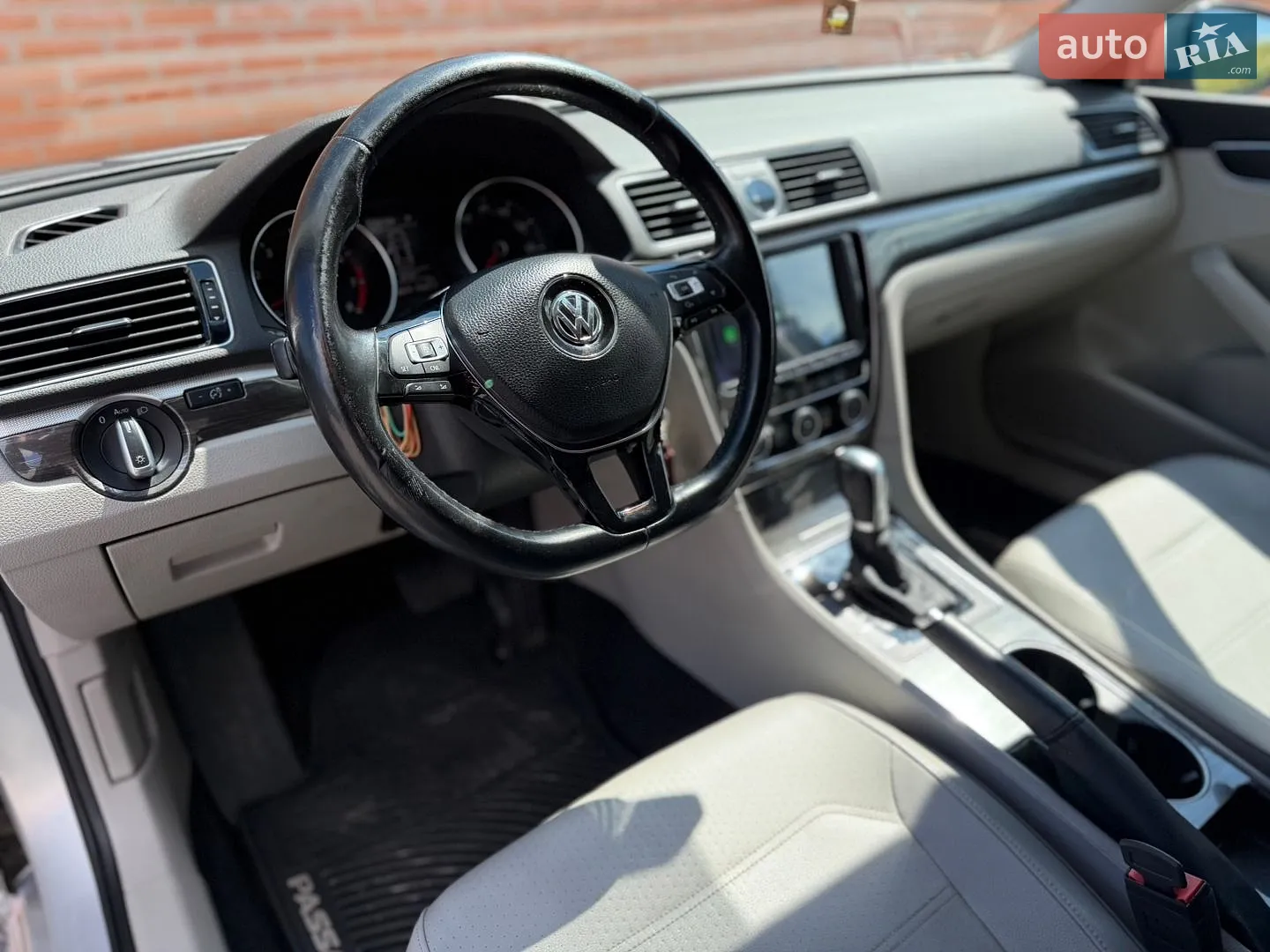 2016 Volkswagen Passat - мініатюра 25