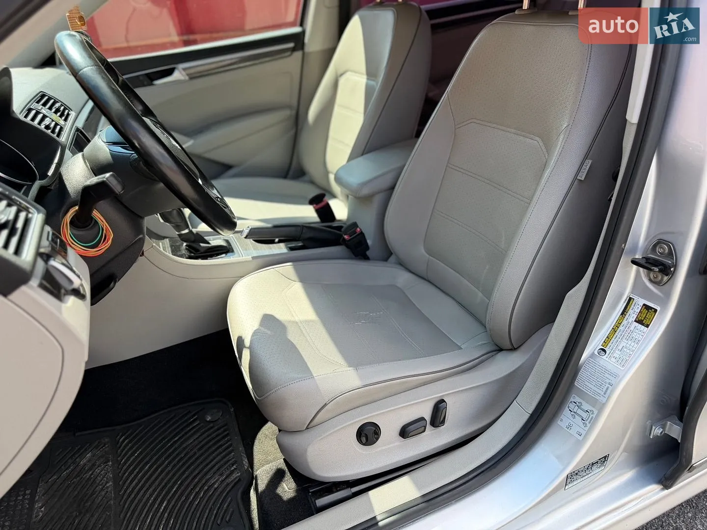 2016 Volkswagen Passat - мініатюра 26