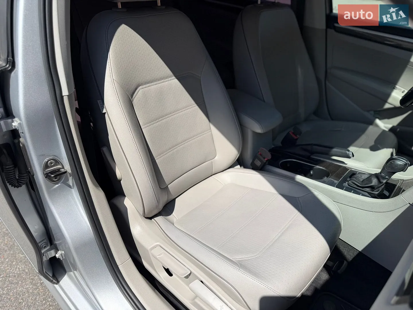 2016 Volkswagen Passat - мініатюра 37