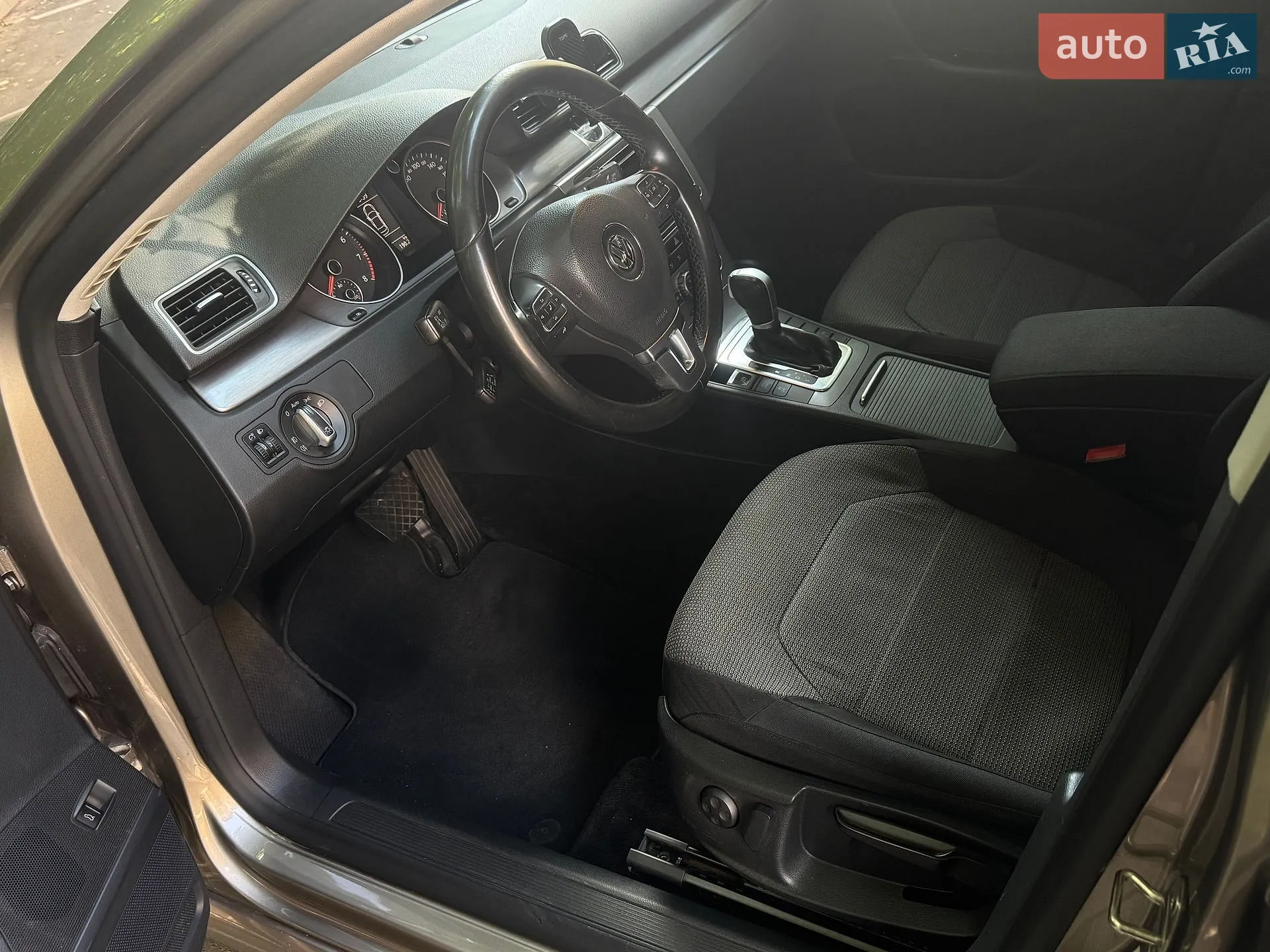 2012 Volkswagen Passat - мініатюра 9