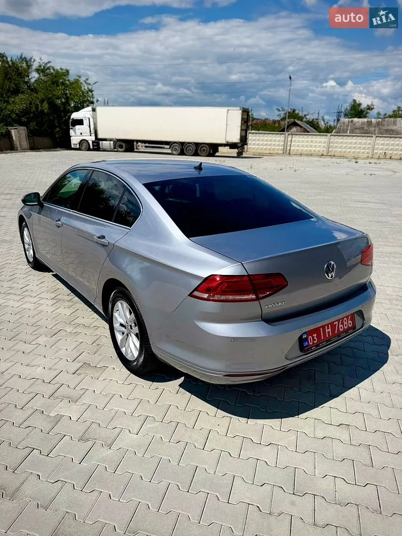 2018 Volkswagen Passat - мініатюра 11