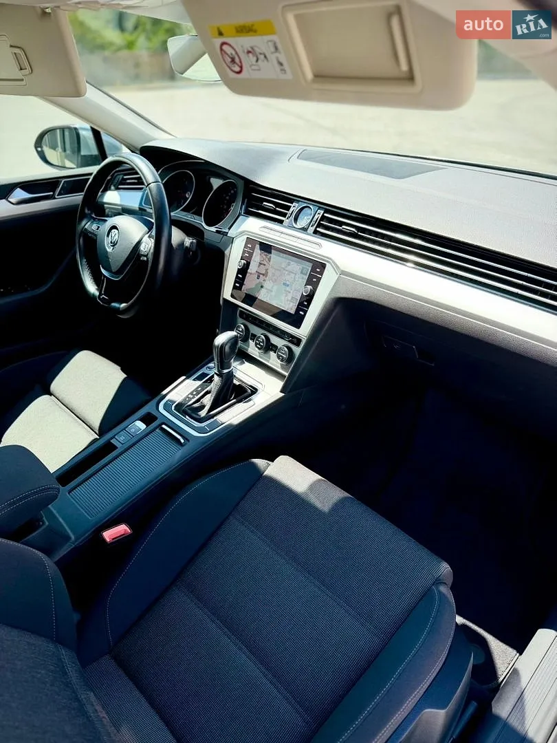 2018 Volkswagen Passat - мініатюра 23