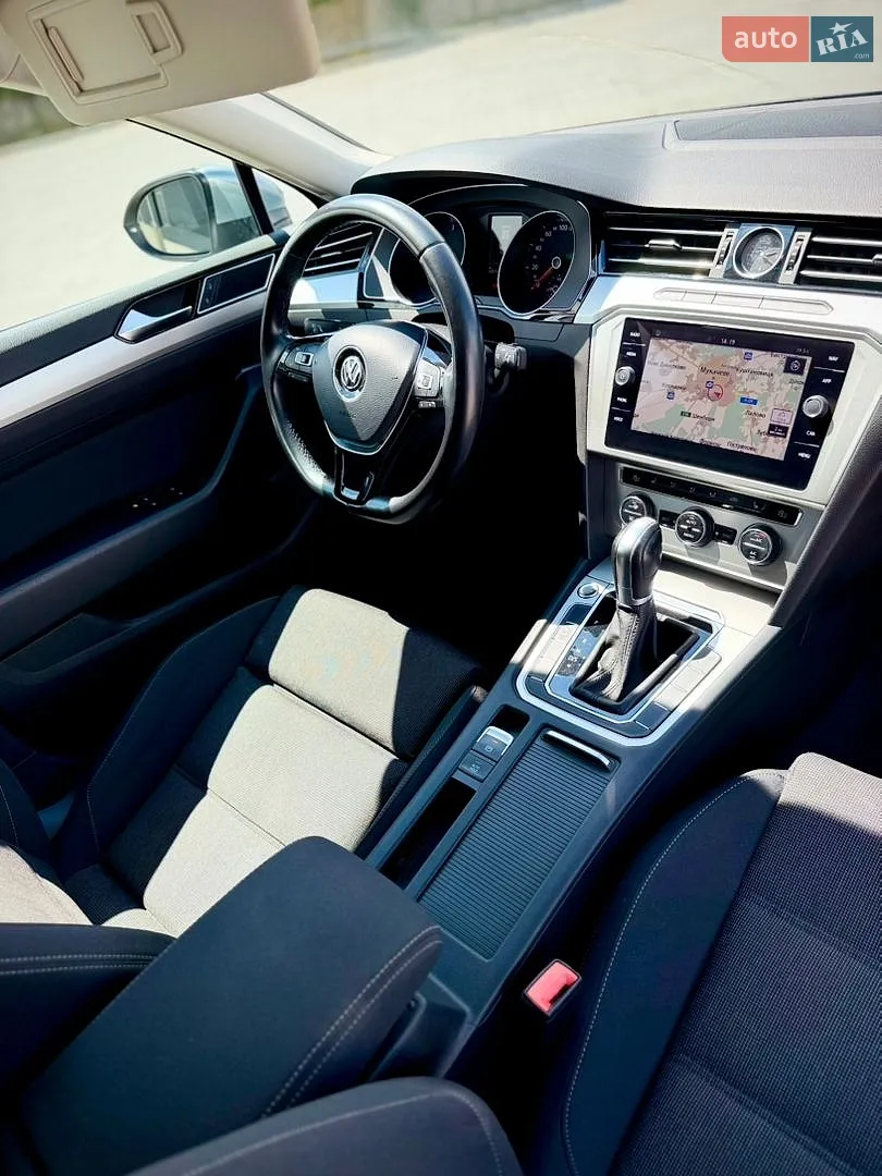 2018 Volkswagen Passat - мініатюра 24