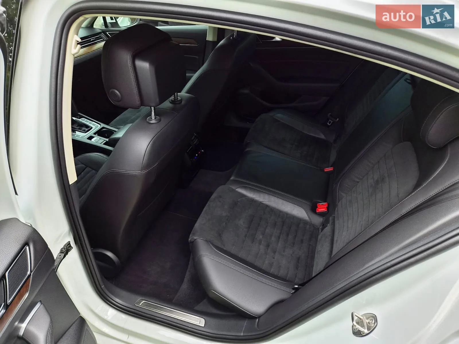 2017 Volkswagen Passat - мініатюра 17
