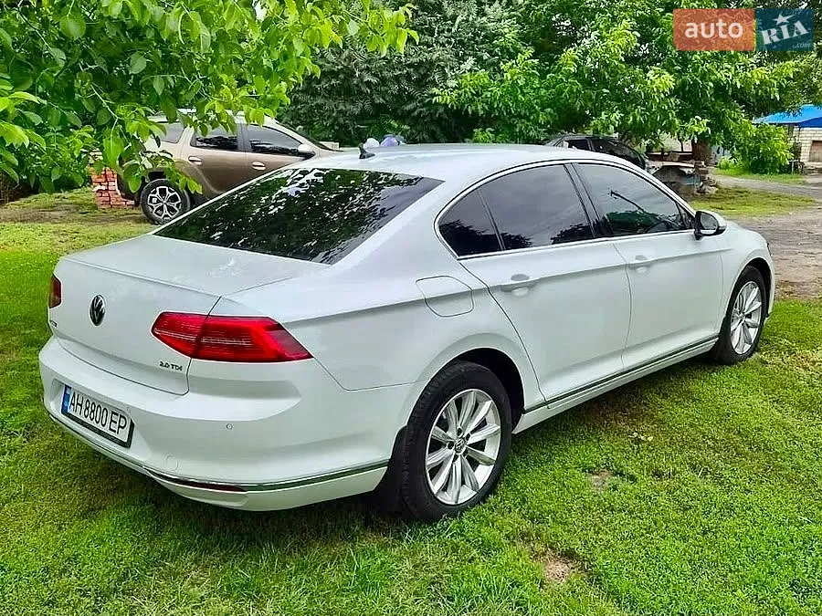 2017 Volkswagen Passat - мініатюра 9