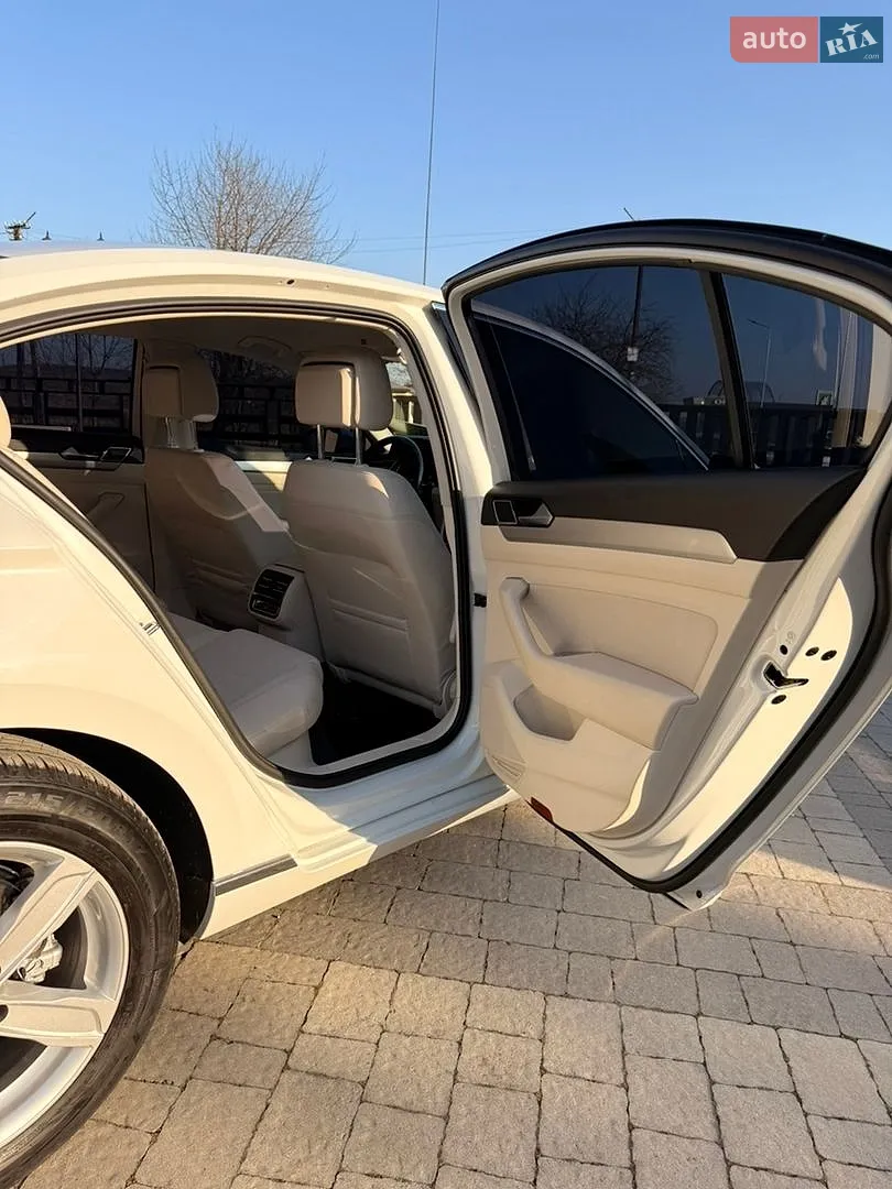 2016 Volkswagen Passat - мініатюра 41