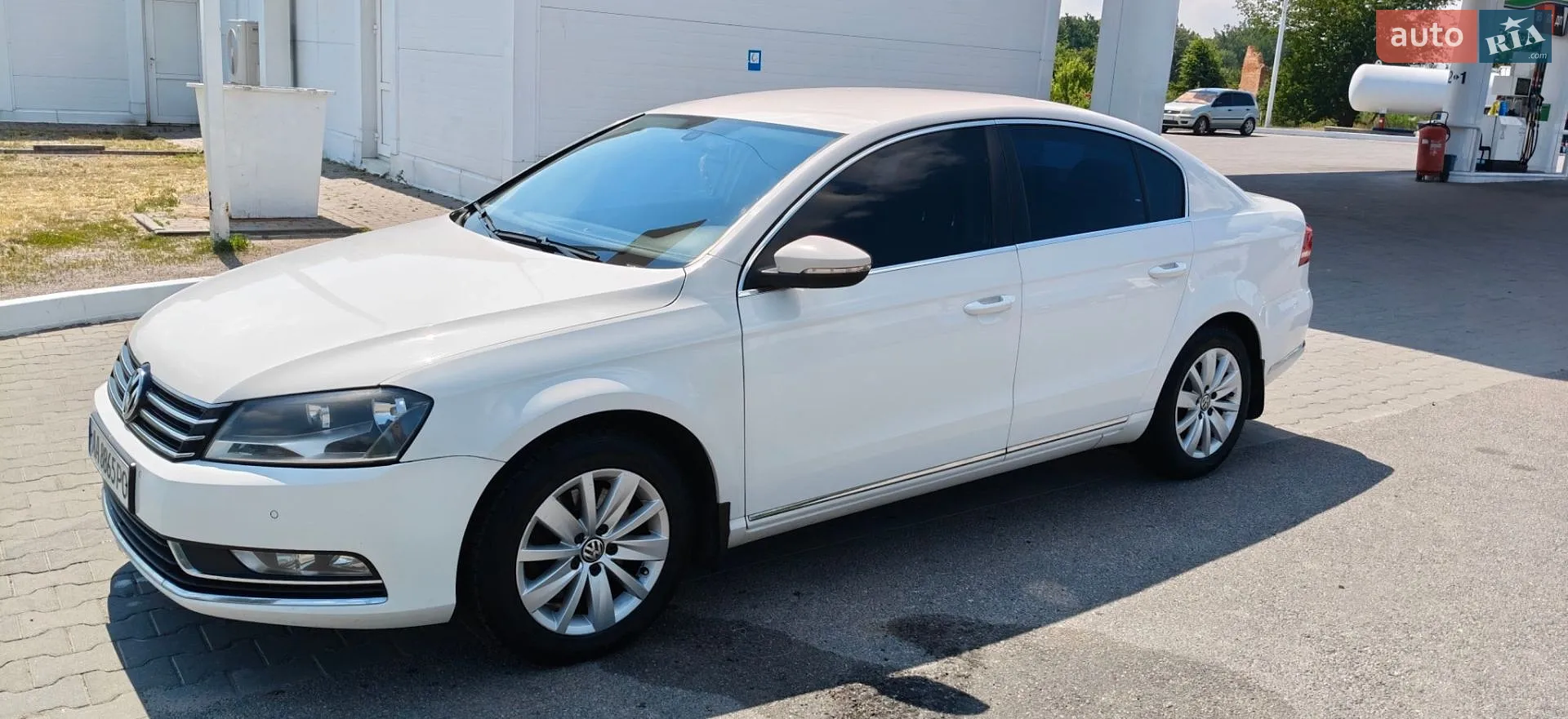2013 Volkswagen Passat - мініатюра 2