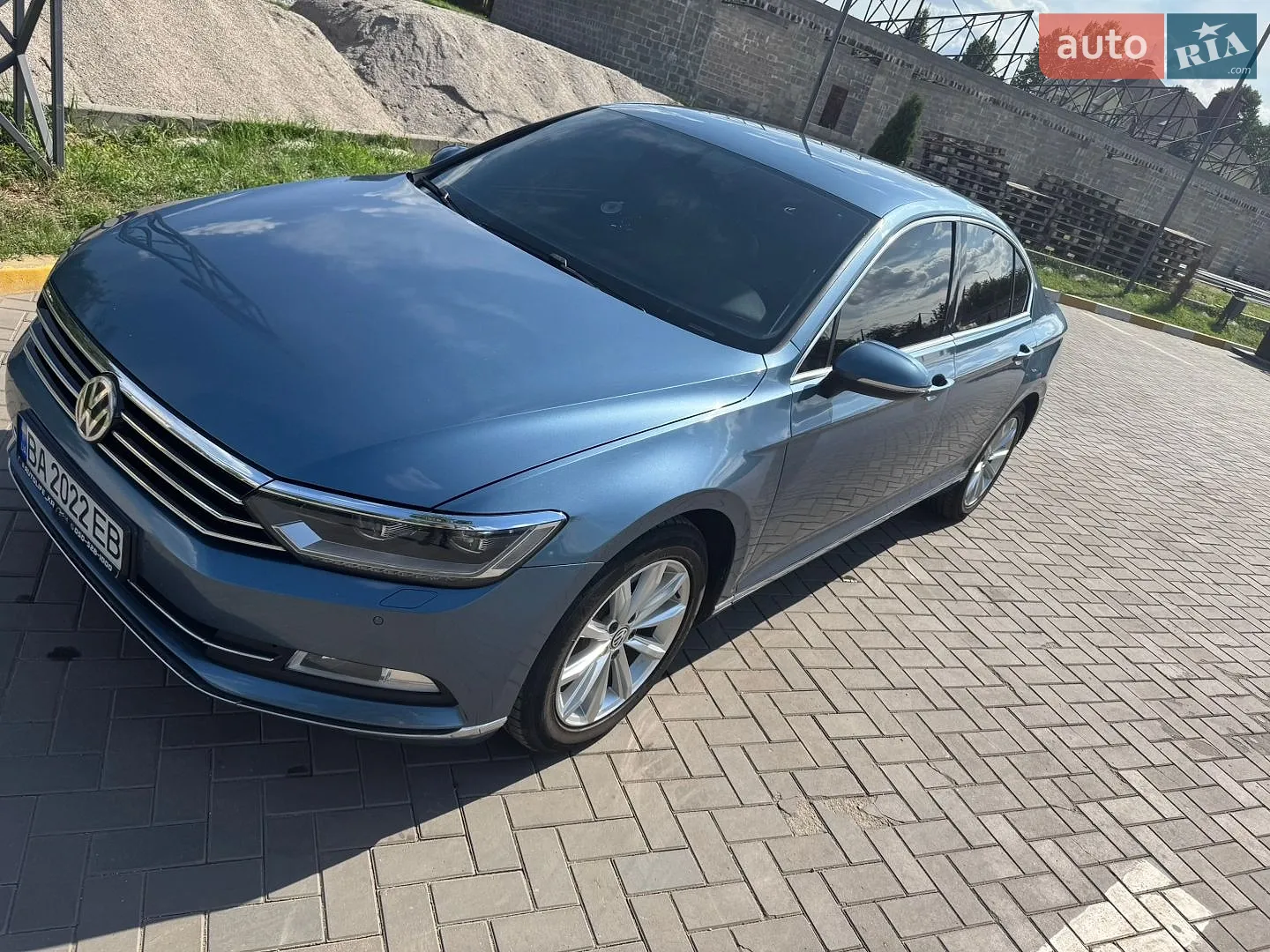 2015 Volkswagen Passat - мініатюра 2
