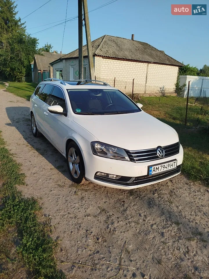 2010 Volkswagen Passat - мініатюра 15