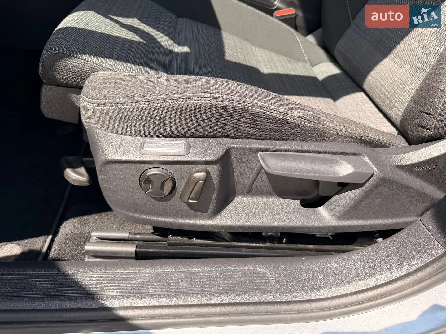 2020 Volkswagen Passat - мініатюра 23