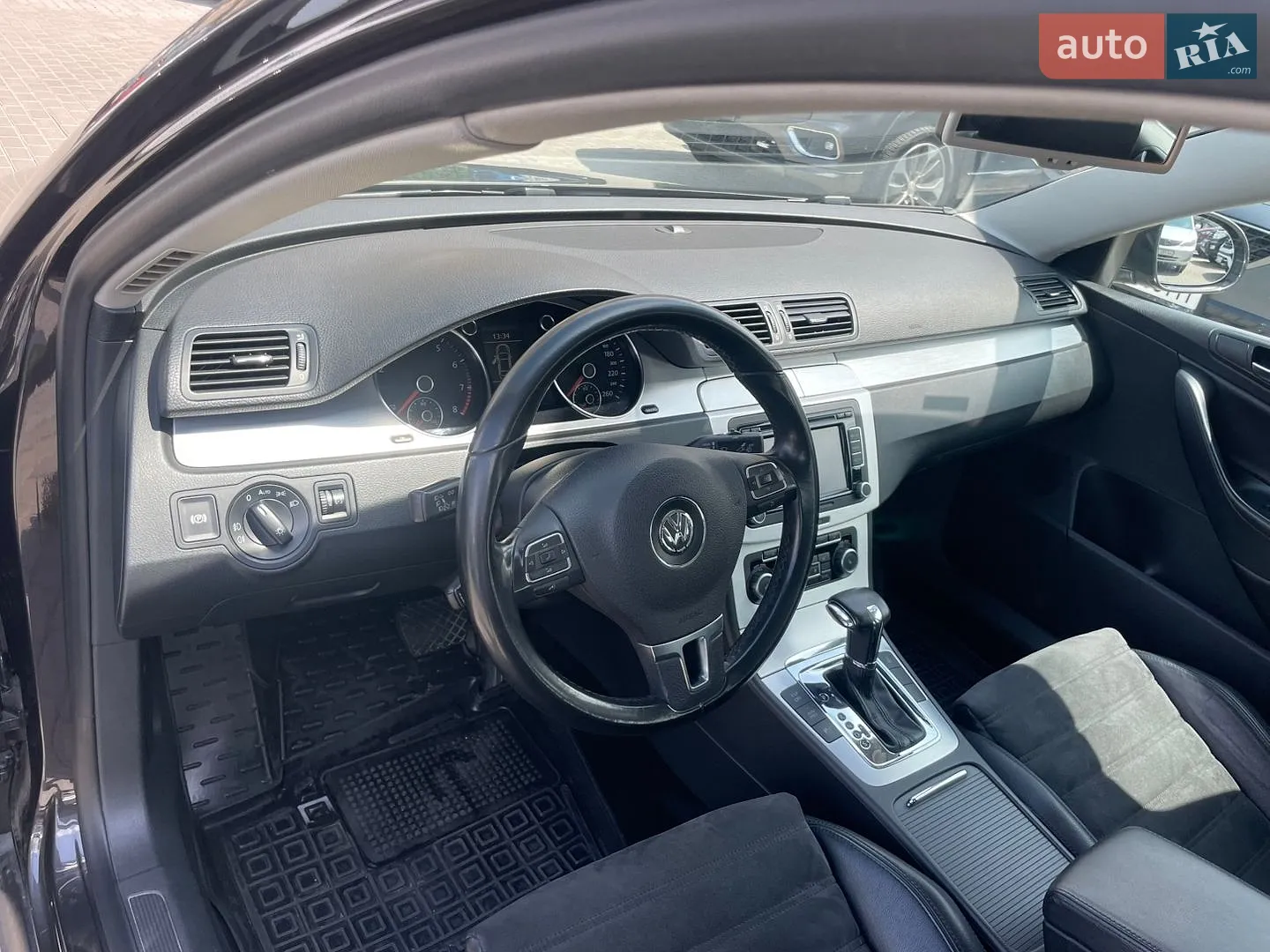 2010 Volkswagen Passat - мініатюра 11
