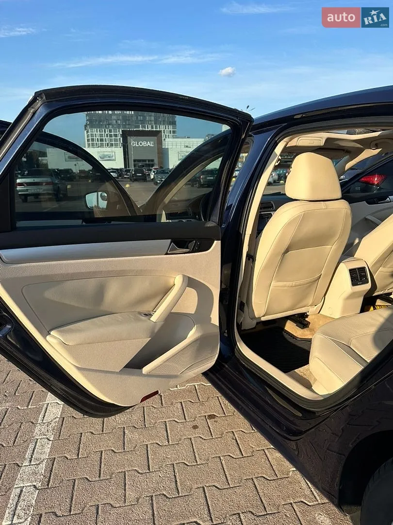 2013 Volkswagen Passat - мініатюра 27