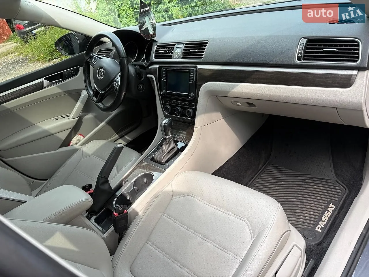 2016 Volkswagen Passat - мініатюра 18