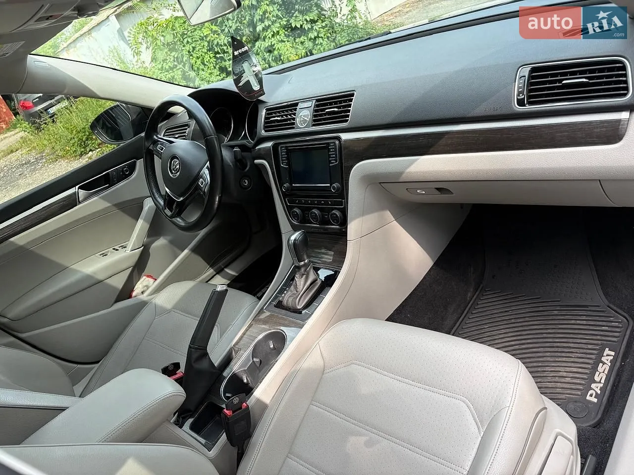 2016 Volkswagen Passat - мініатюра 22